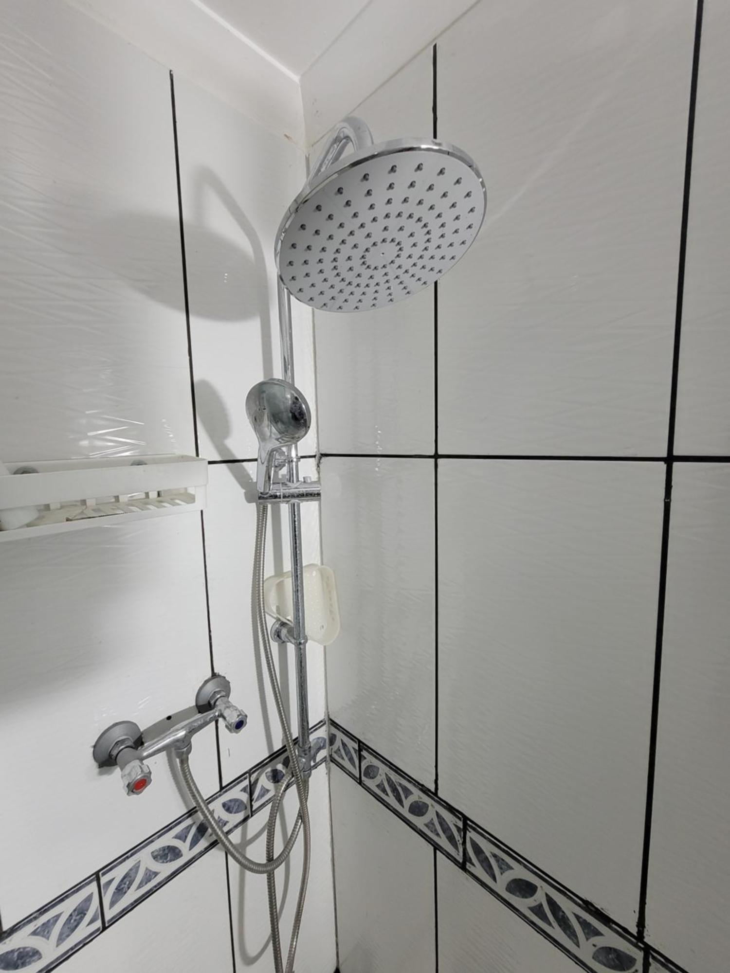 Kosy Roomz Welling Екстер'єр фото